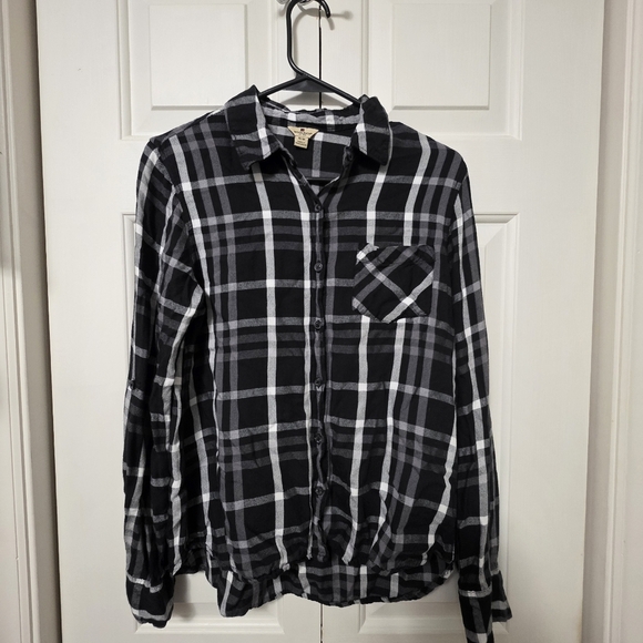 Woolrich Womens Black and White Button-Up Flannel Size Medium - Picture 2 of 8